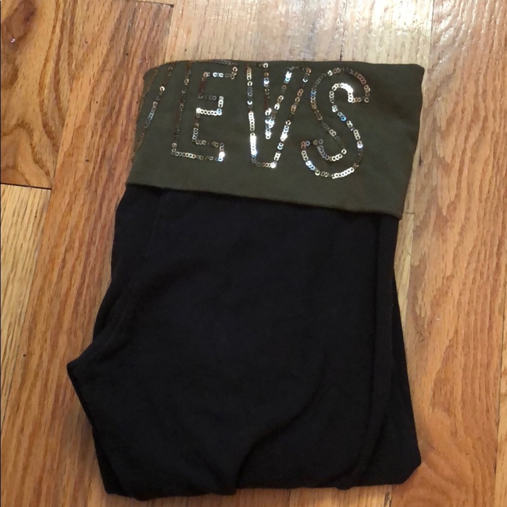 VS green leggings